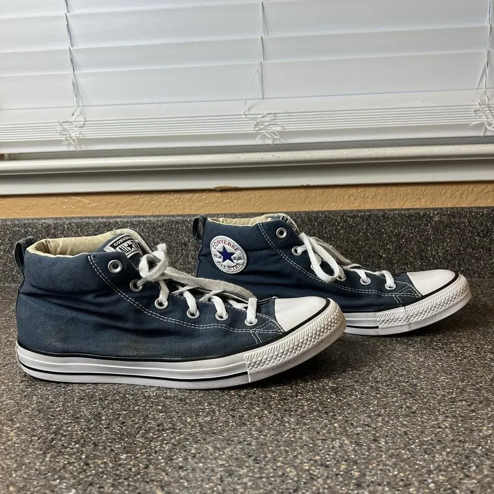 Converse blue canvas